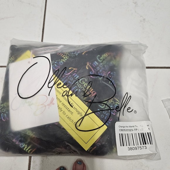 Ollee and Belle change the world 2 piece 18-24 - Picture 1 of 1